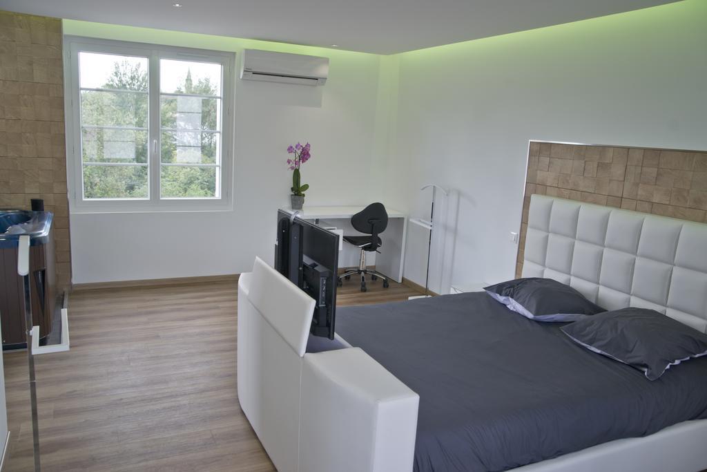 Bed and Breakfast Moulin Des Tours Барбаст Номер фото